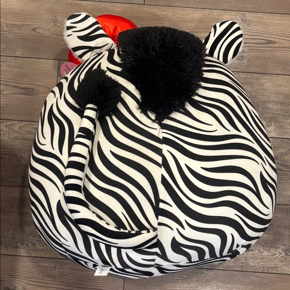 Hello Kitty Zebra Squishmallow - Picture 3 of 6